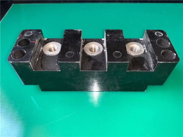 電機(jī)接線板
